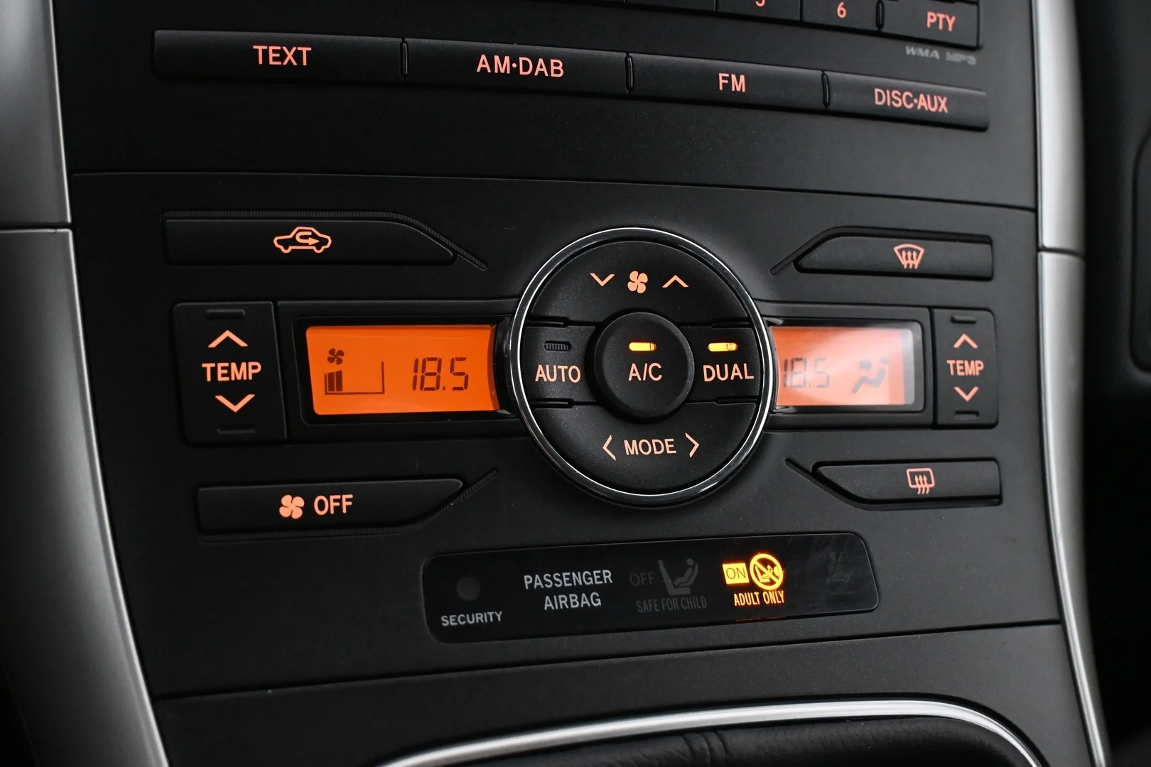 Car Image - 2cW7Rea1AvNziRmDOVpfFi