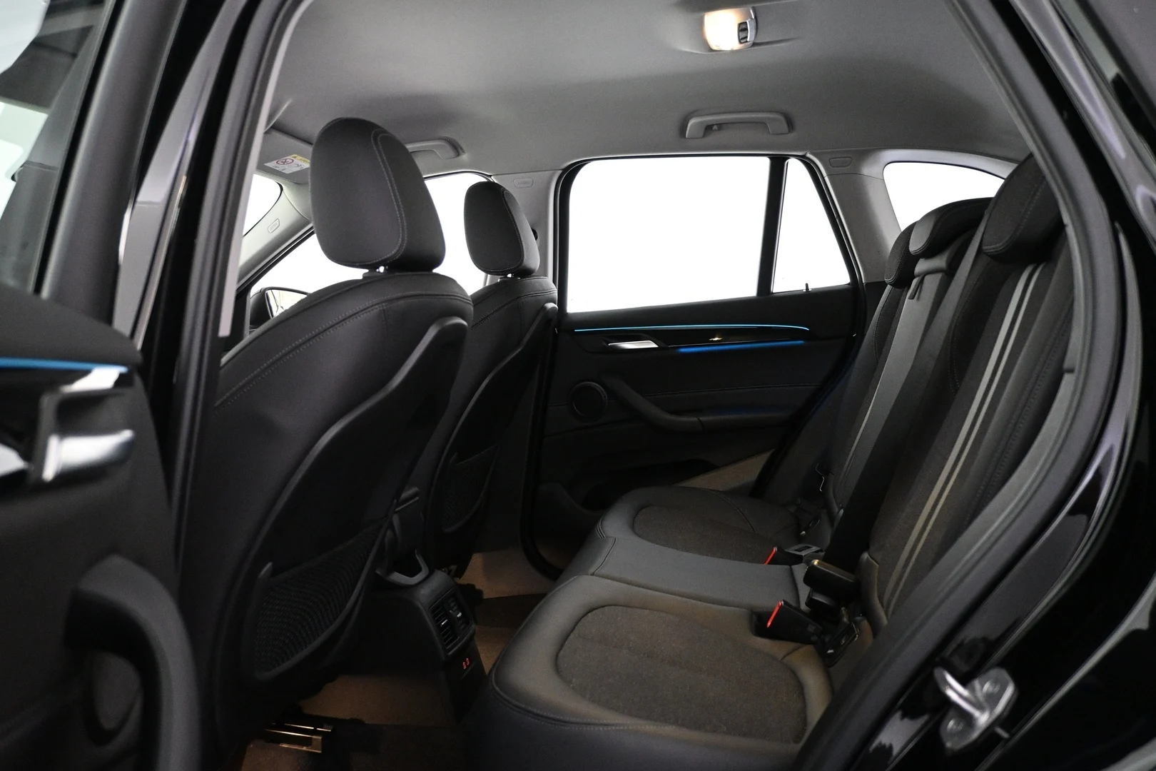 Car Image - GRhPlGs8ZBnF77J4esegV