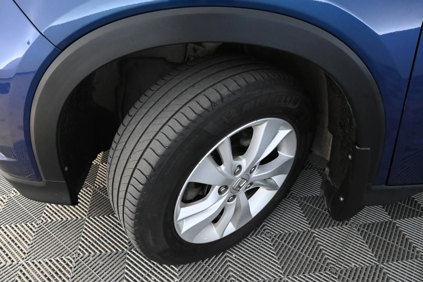 Car Image - 2ep5cXa5hSaq2OXpPIGexn