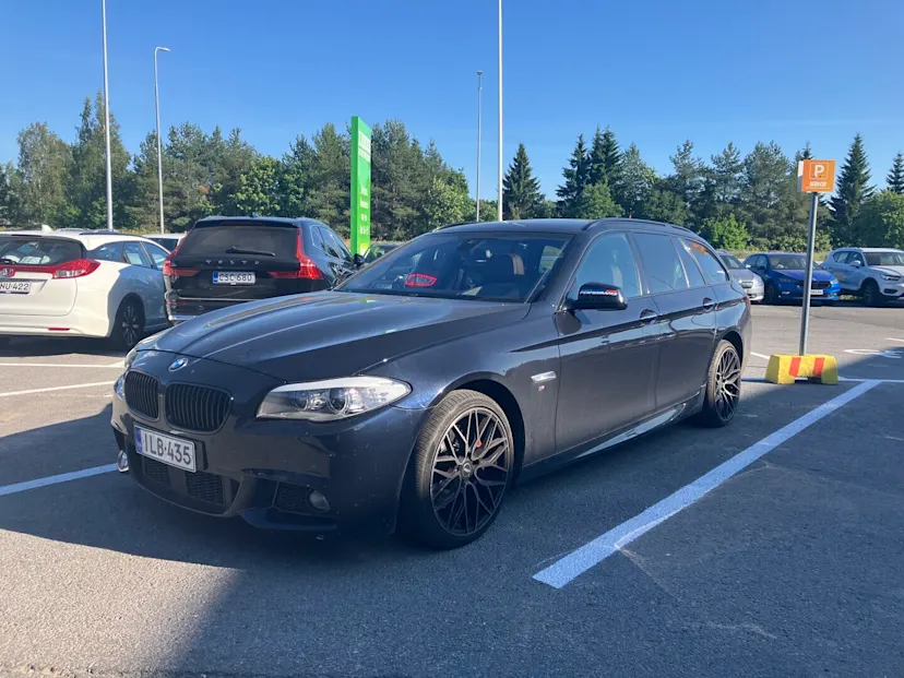 BMW 530