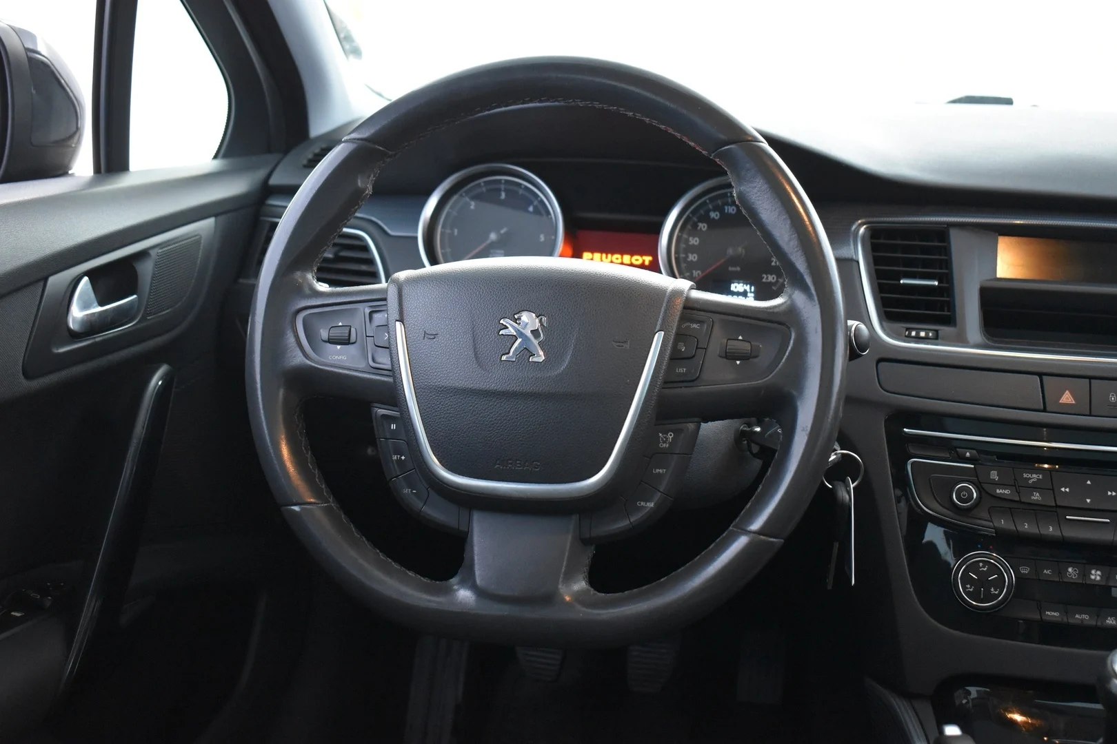 Car Image - 63cg63yM0z44Ut8u6ULo6c
