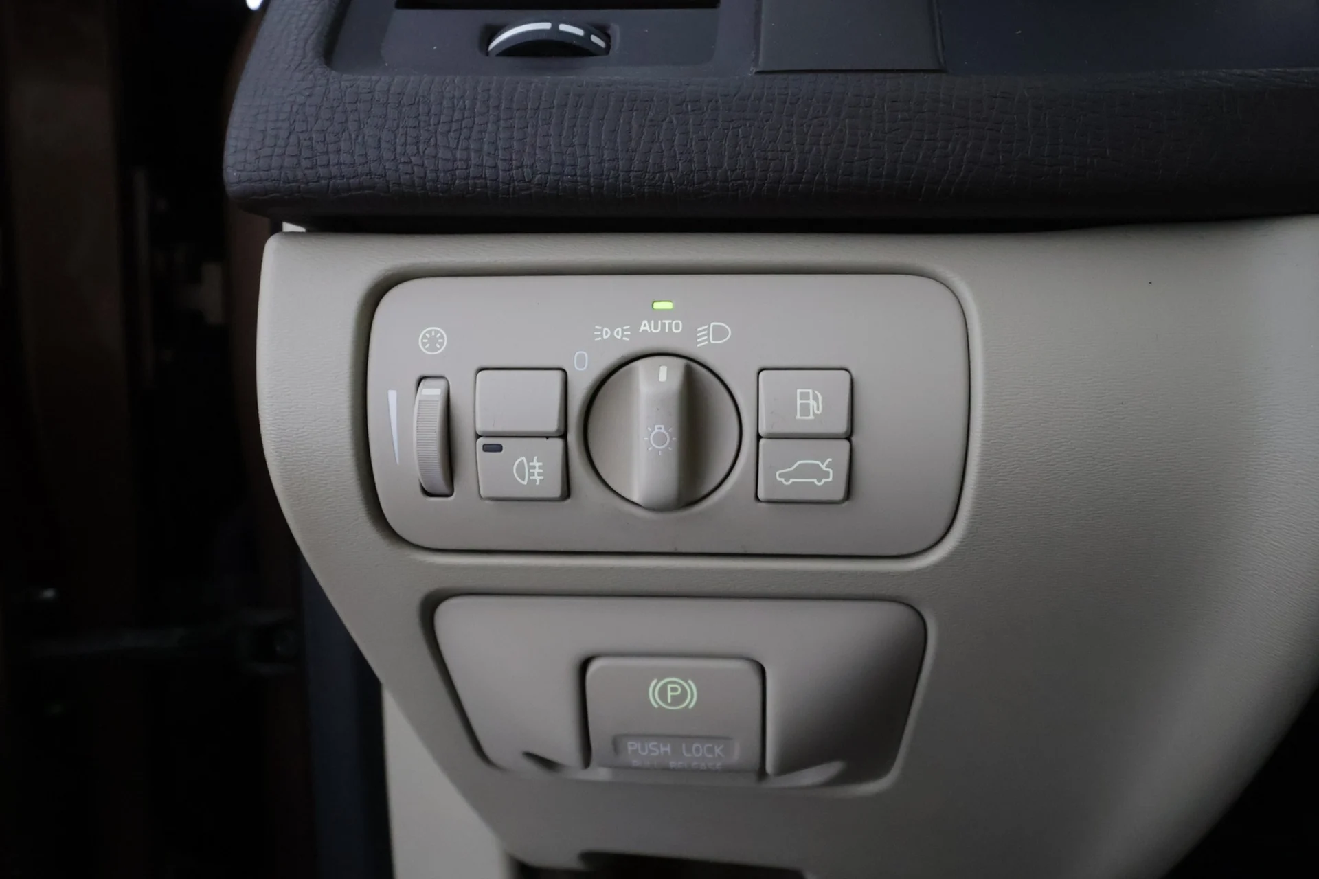 Car Image - 5dLXYhSCap0iYQuj96Qq3D