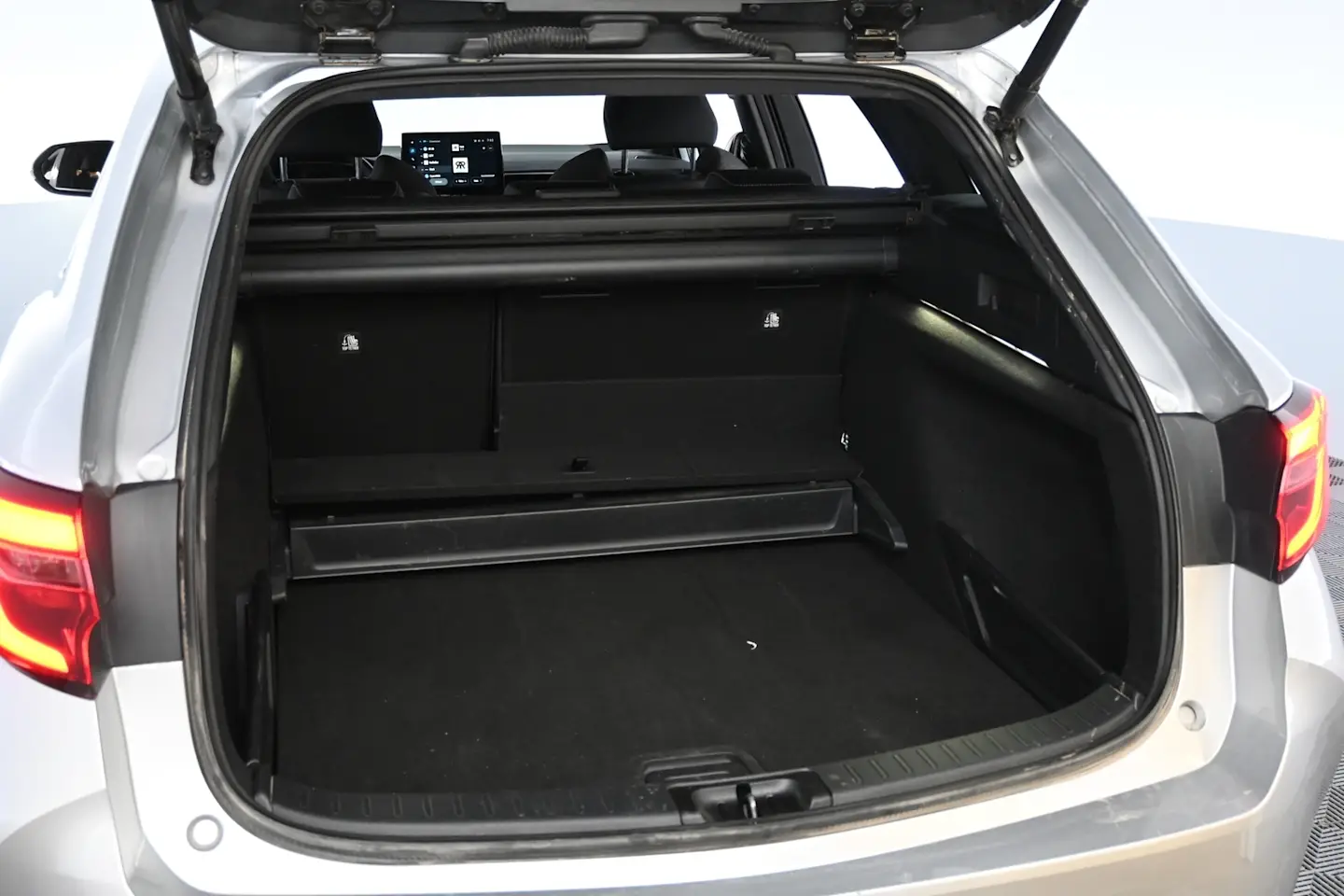 Car Image - 3N9JPqXrnevJegZNEWgJdP
