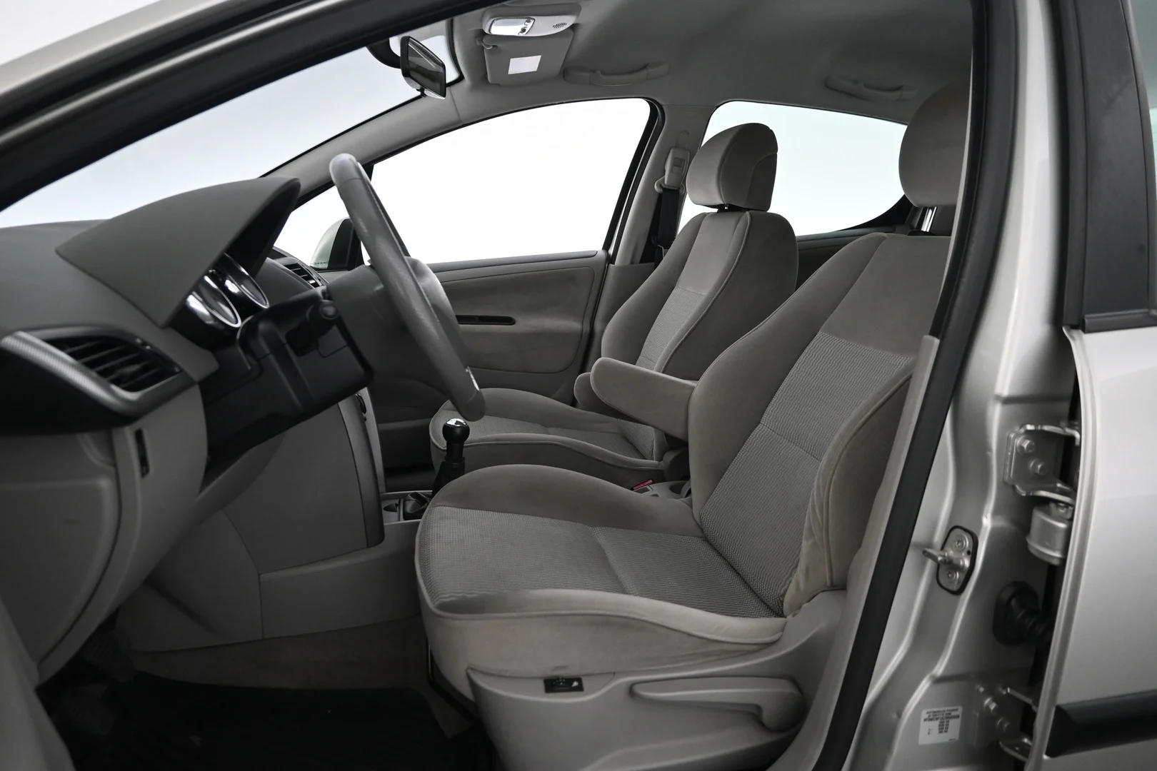 Car Image - 4kWlpdSlcOqCmb3JvNNM87