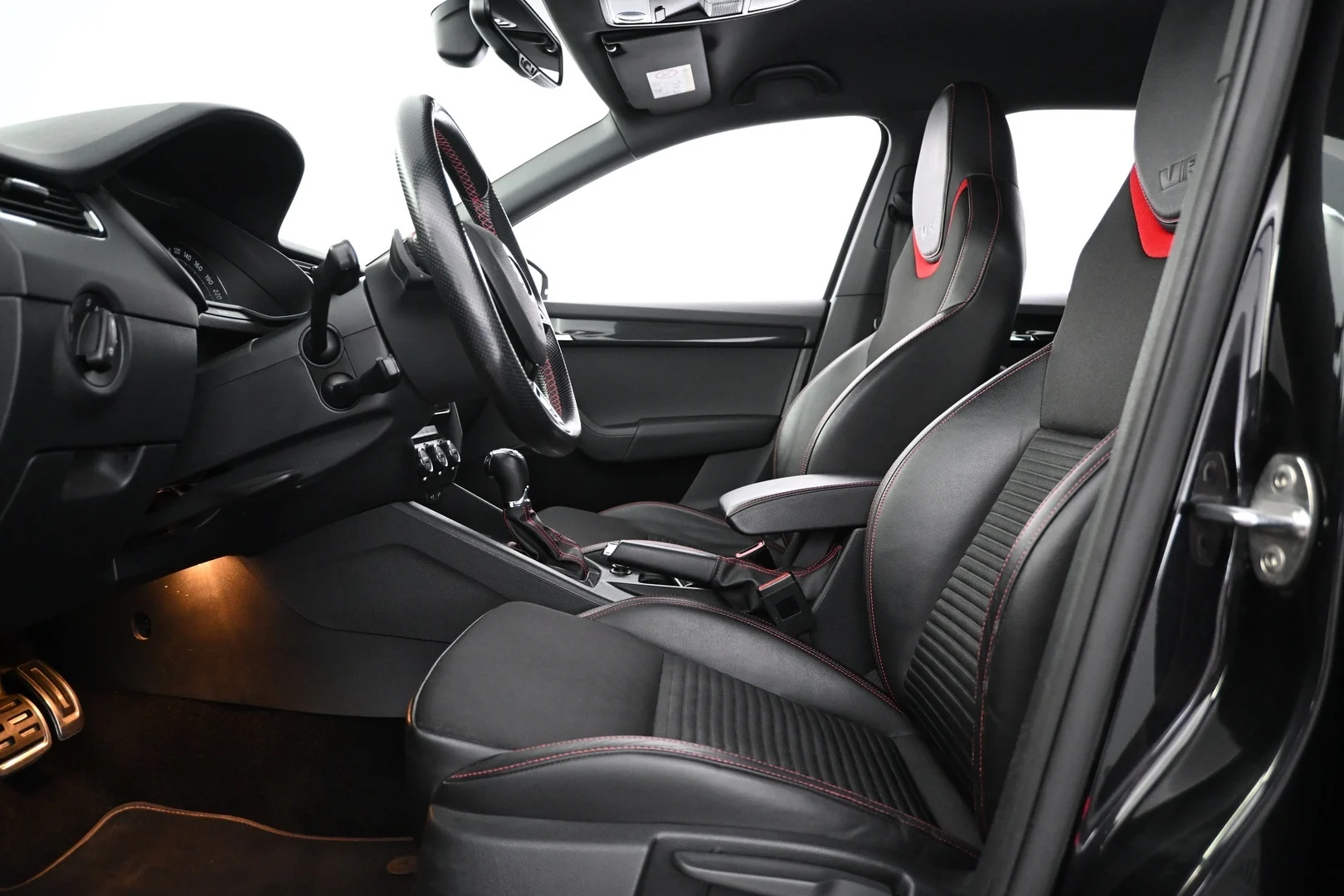 Car Image - 7LF5TmaZ5uQveIhhu1GtQu