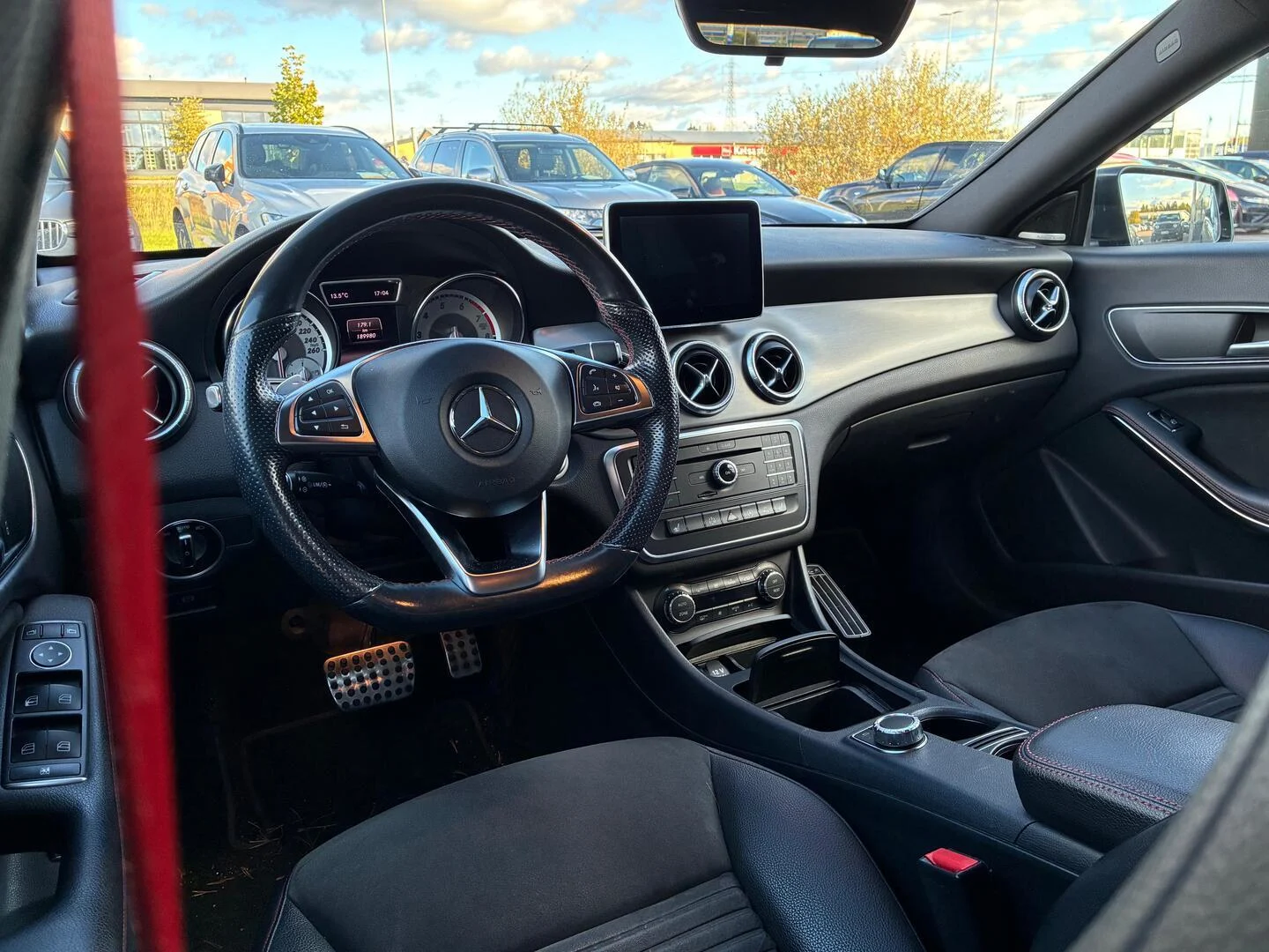 Car Image - 4CwbIdg5WJlvwVvC2iIsNC