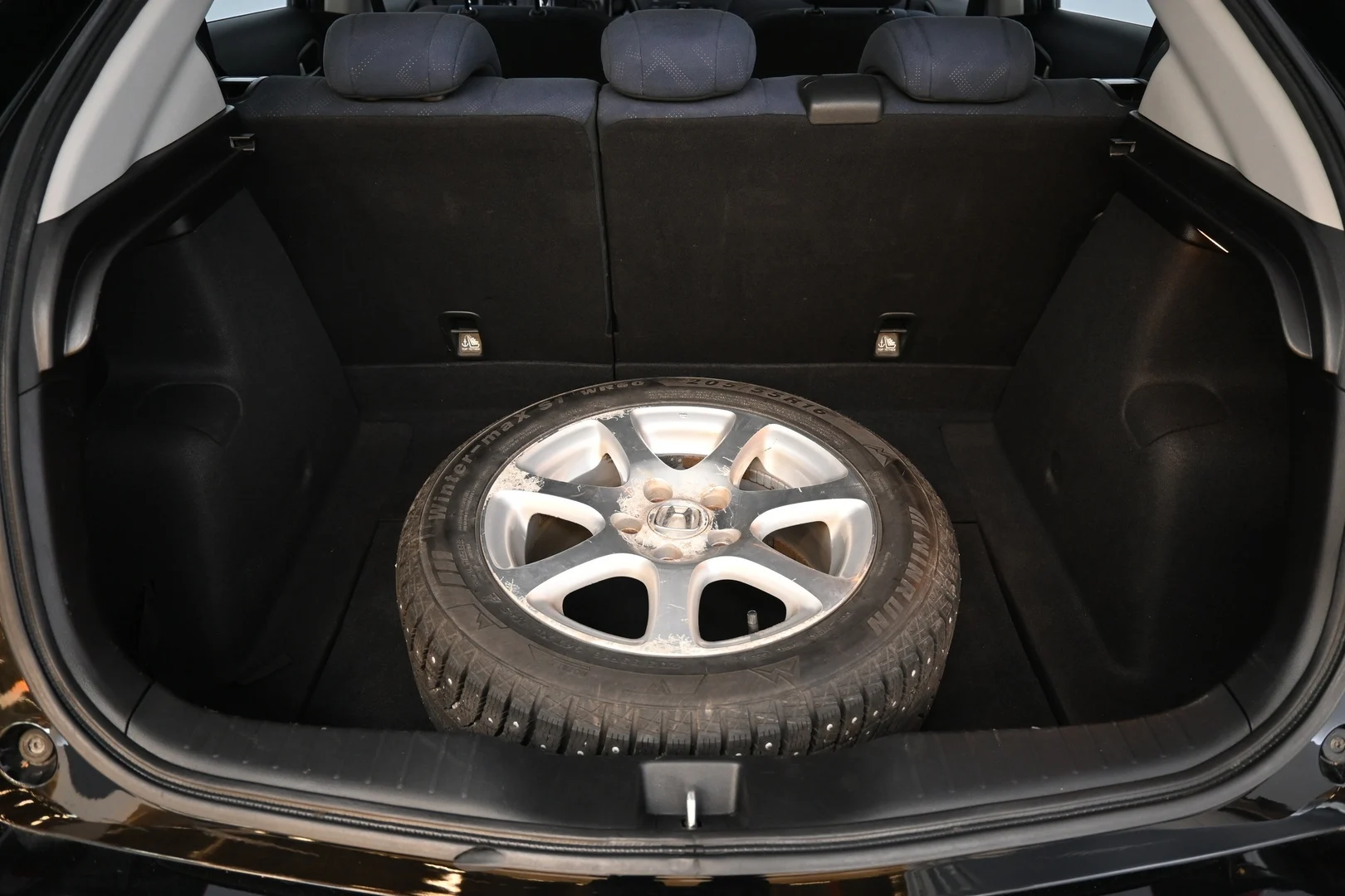 Car Image - 1CnvCLMKmlb13xwjlbt6oS