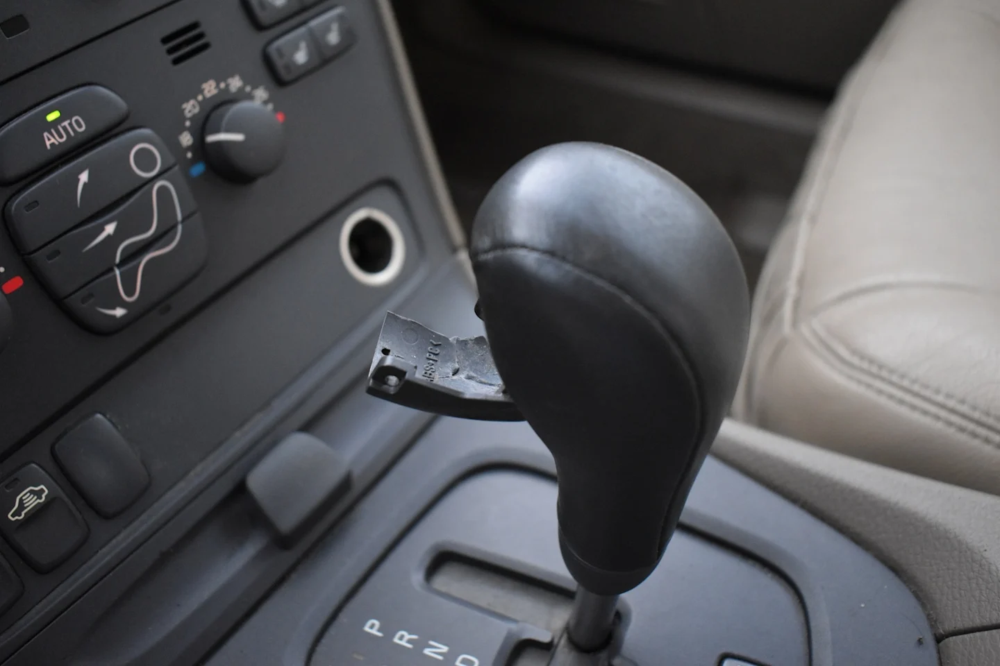 Car Image - 7ESmUPJPaPt8T2rz5rfqYp