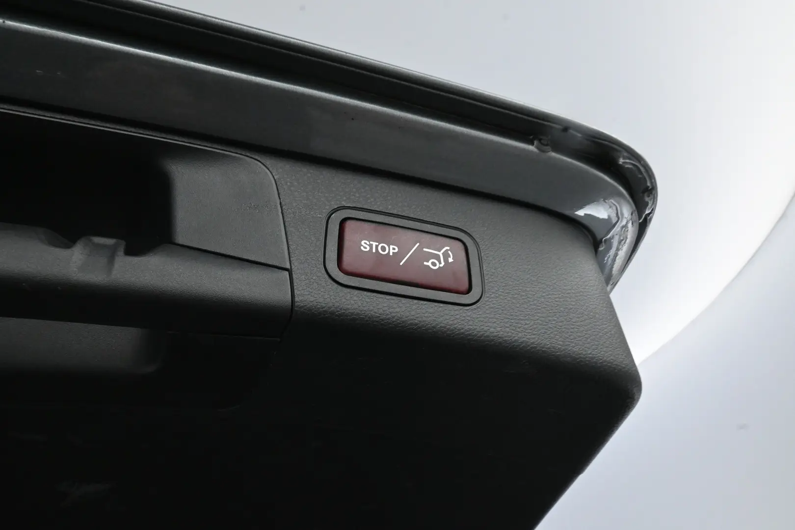 Car Image - 2flsIzprQ56dMlDvkICPzx