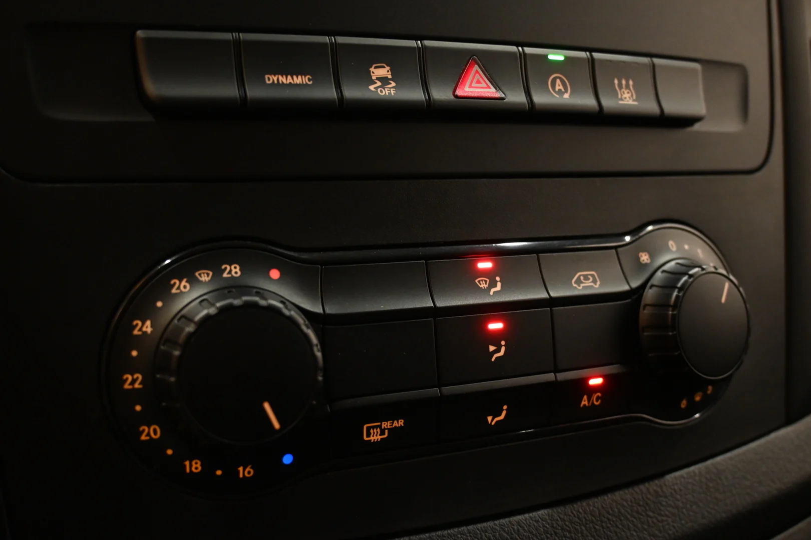Car Image - 60DAubz4ZteYe0hrOAU6Zy