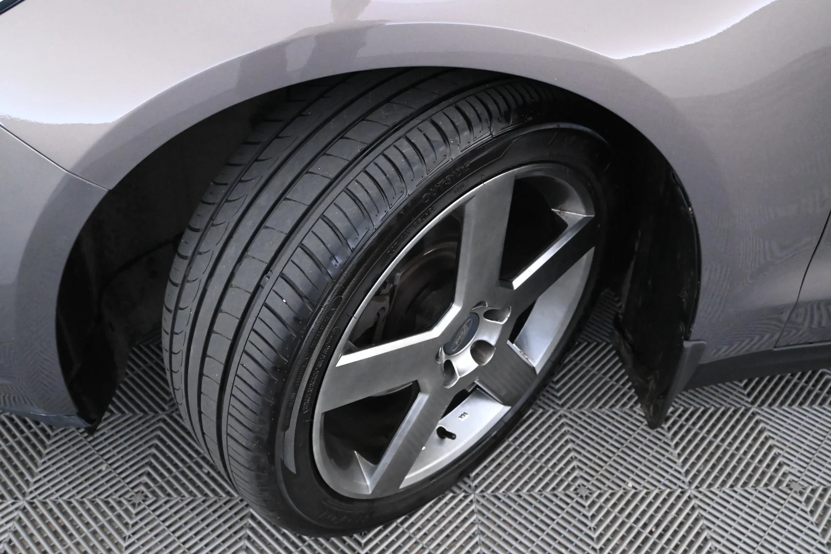 Car Image - 6Yx8cXhv3ZlLOU3SUXYxZT