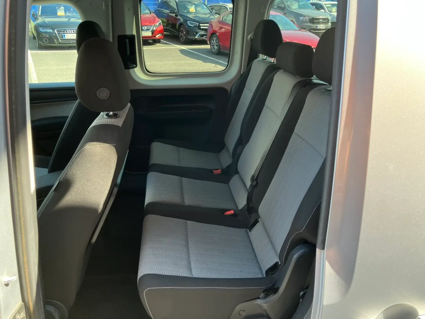 Car Image - 5bFwHn3Tgltasv5CStUb4j