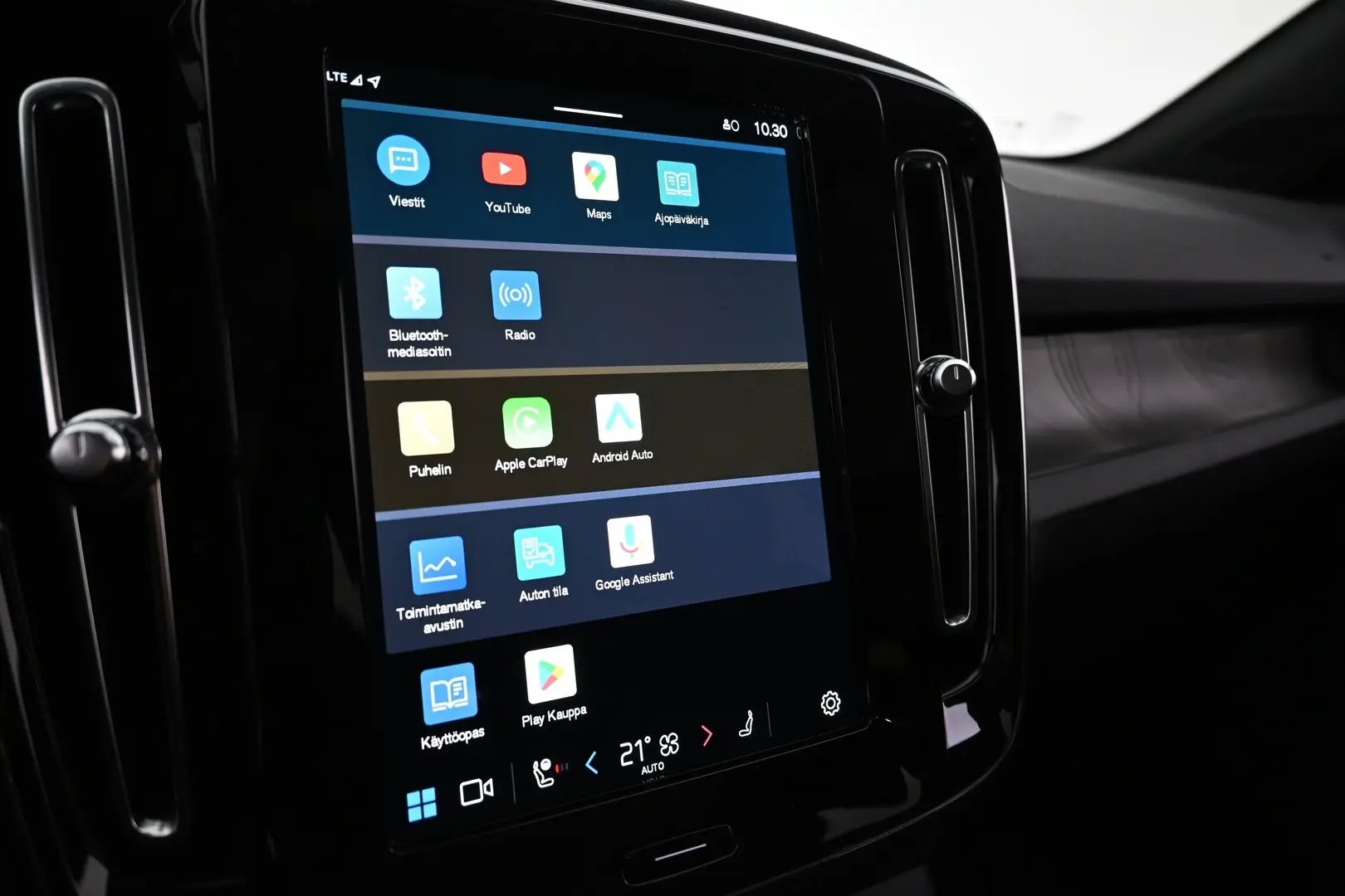 Car Image - 6ospM4WO3LpY4pcBmE1UG0
