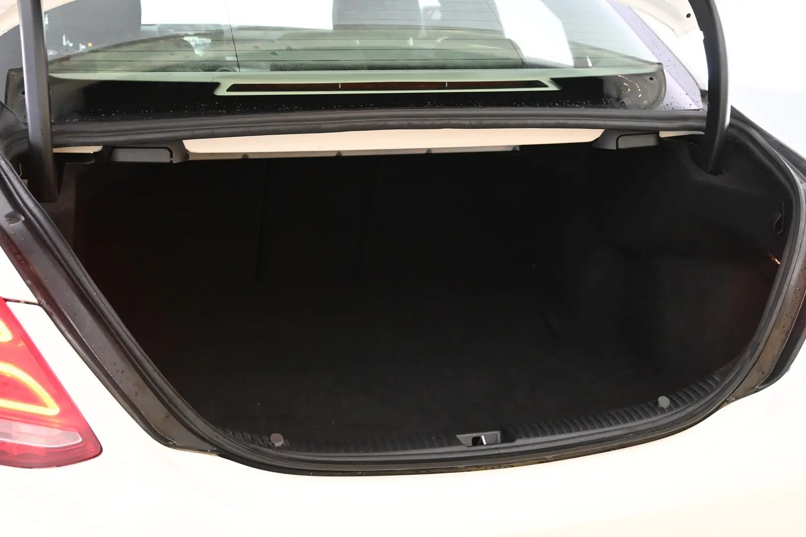 Car Image - 5j41GQu0XAtiKu8MjGRNON