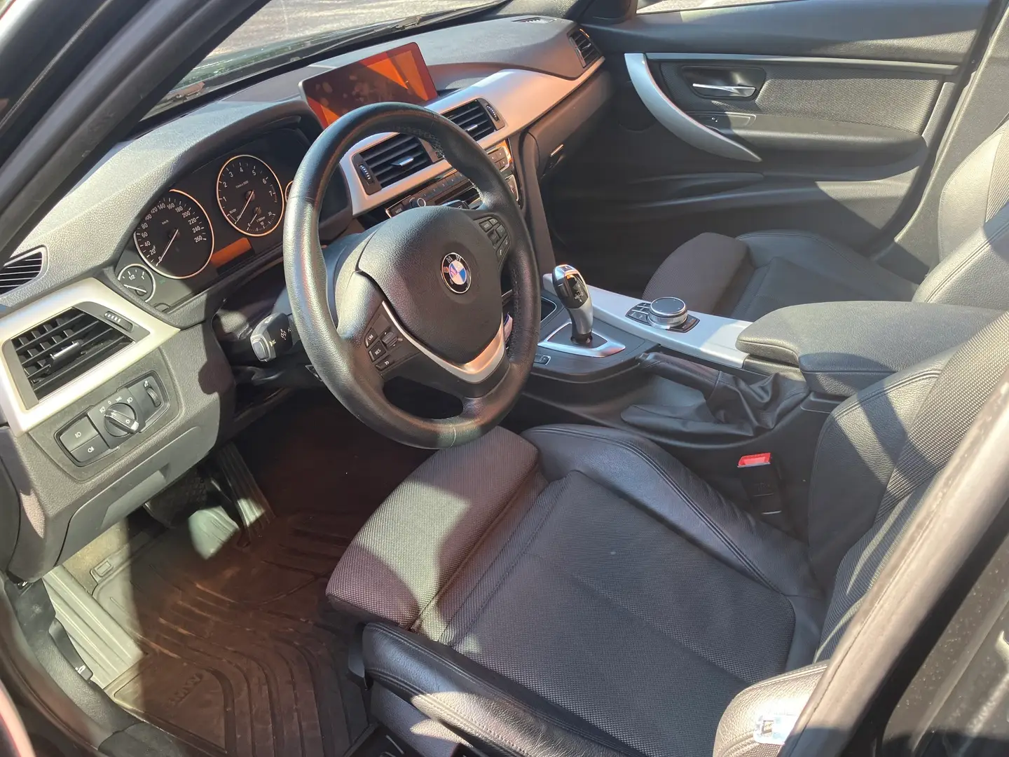 Car Image - 4Q0uElHJepHqargVVtLY0m