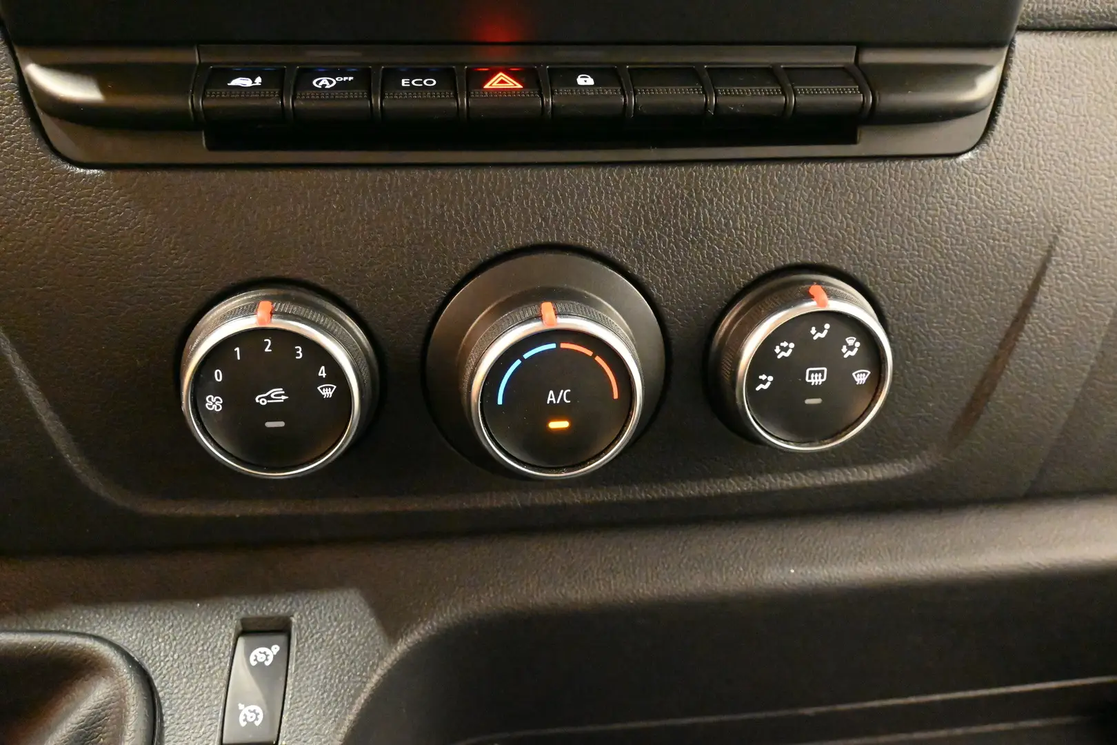 Car Image - 6tYtiLMKProEjgyMJtFGl6