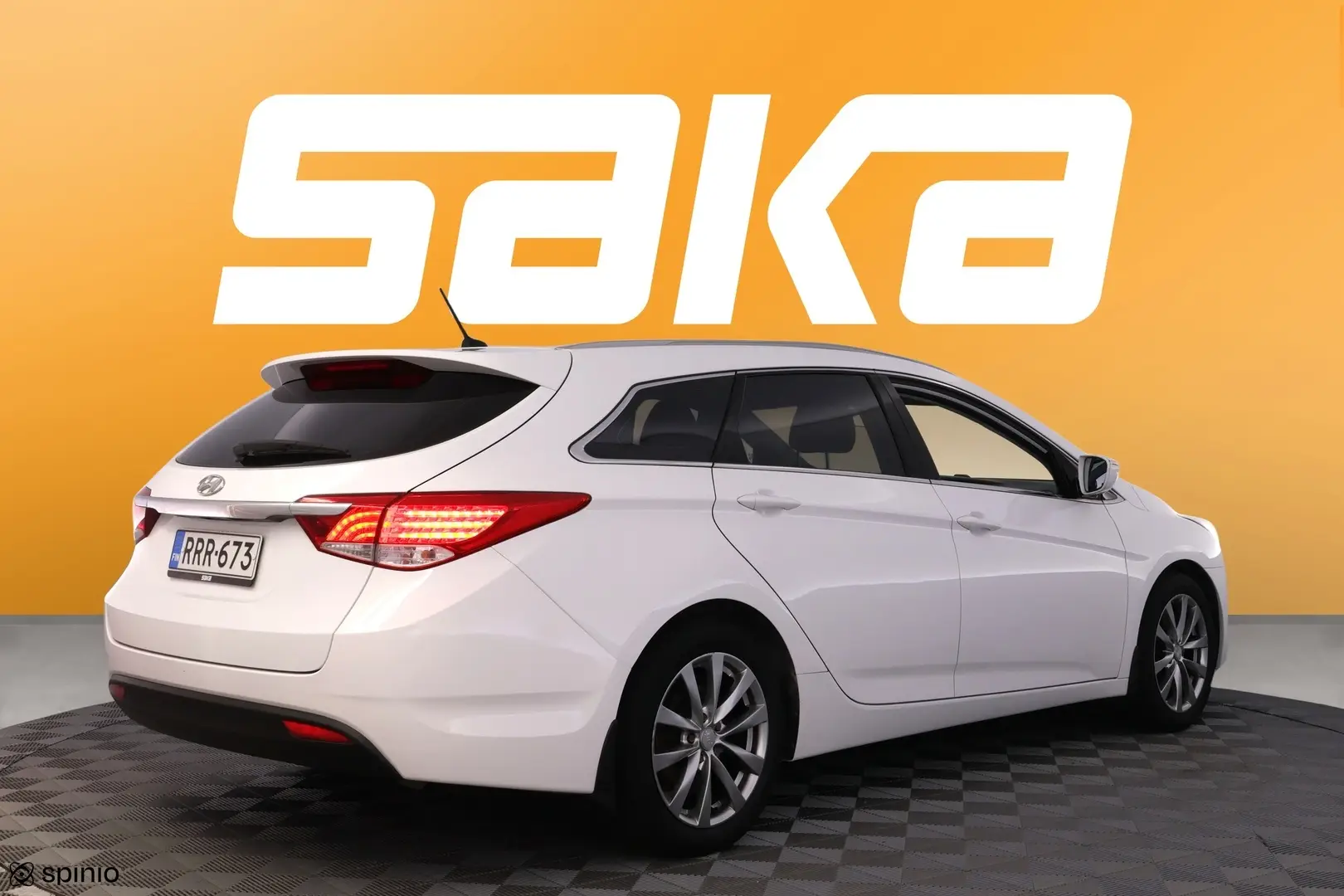 Car Image - 3Bk0uDz8ugWD73KE0cAIgG