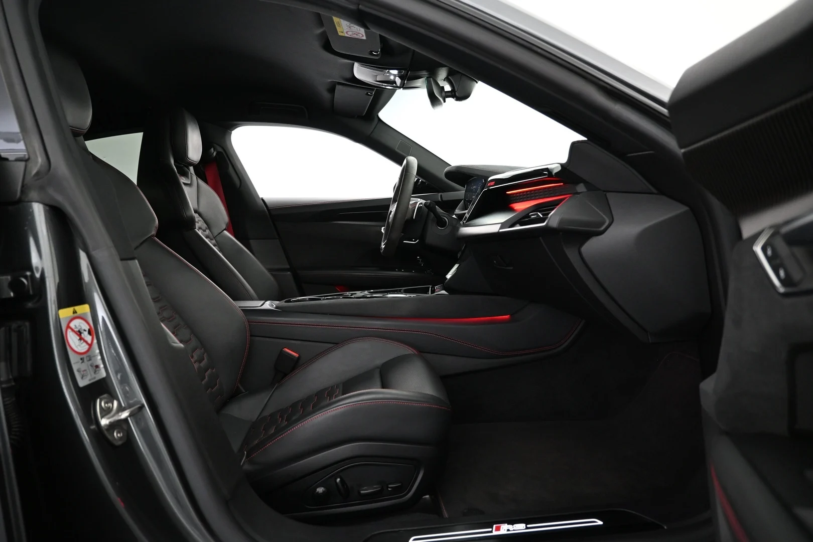 Car Image - 15p8WsM0YNX6MC2q27AQ1U