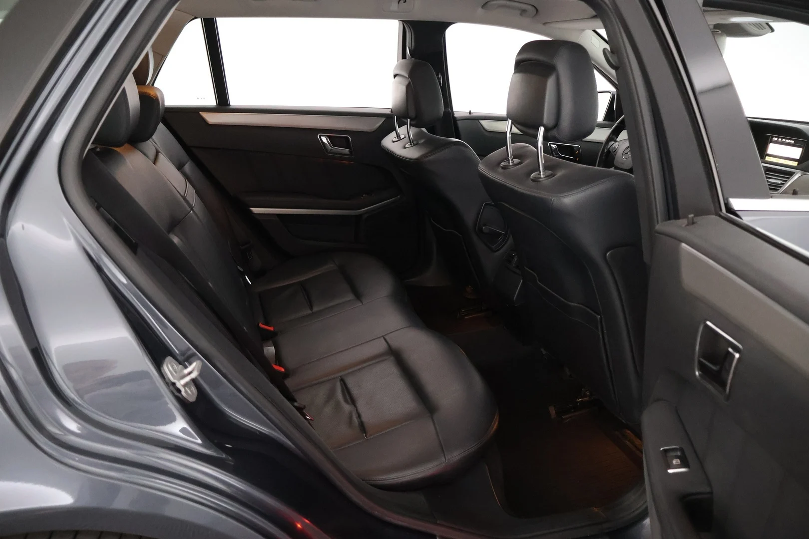 Car Image - gy1u4SJdgv4gF8thdclPm