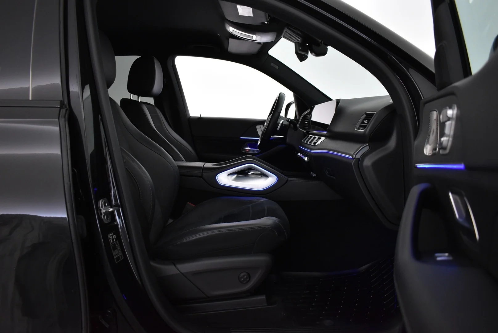 Car Image - 3oV7QXH3MQfszv42GSi5zl