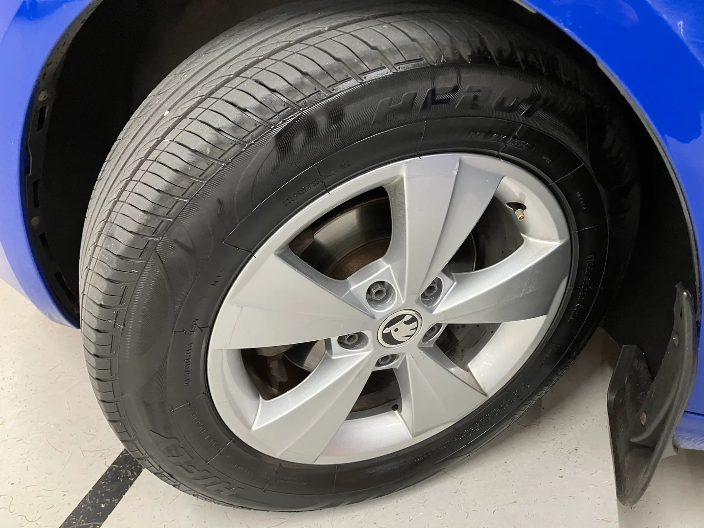 Car Image - 6jRx53eXuRmk89nXHyl0wB