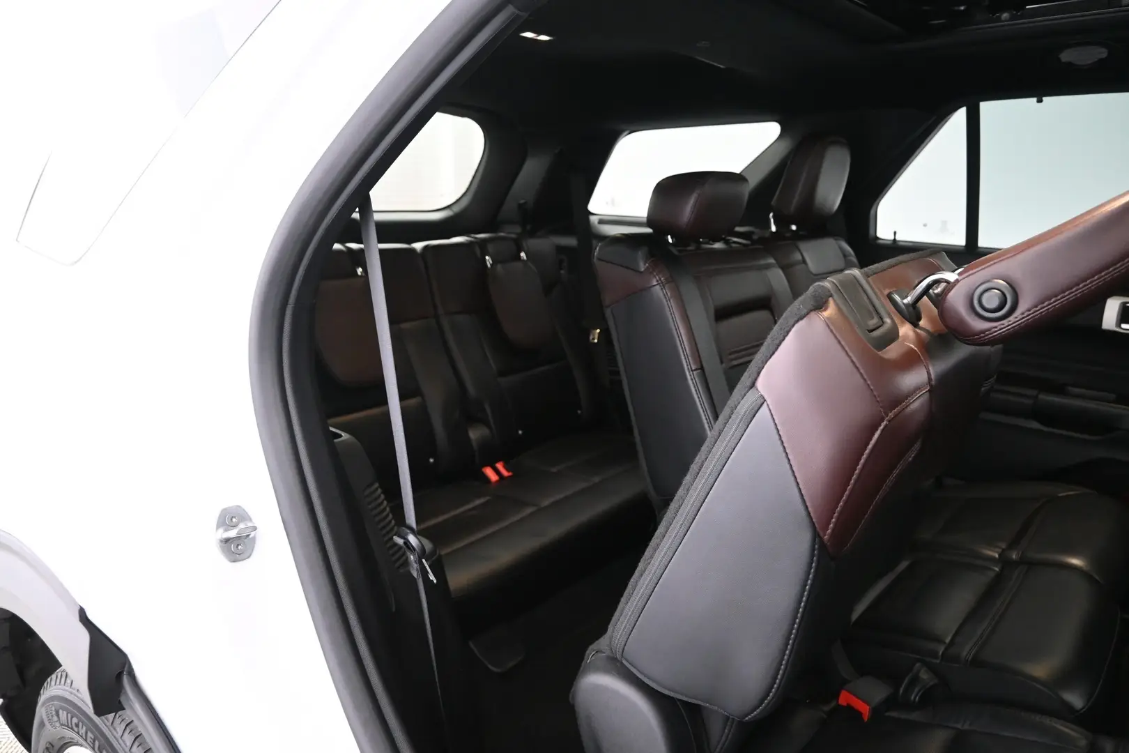Car Image - 3tUXM4OLHujTWzotbVIg0Y
