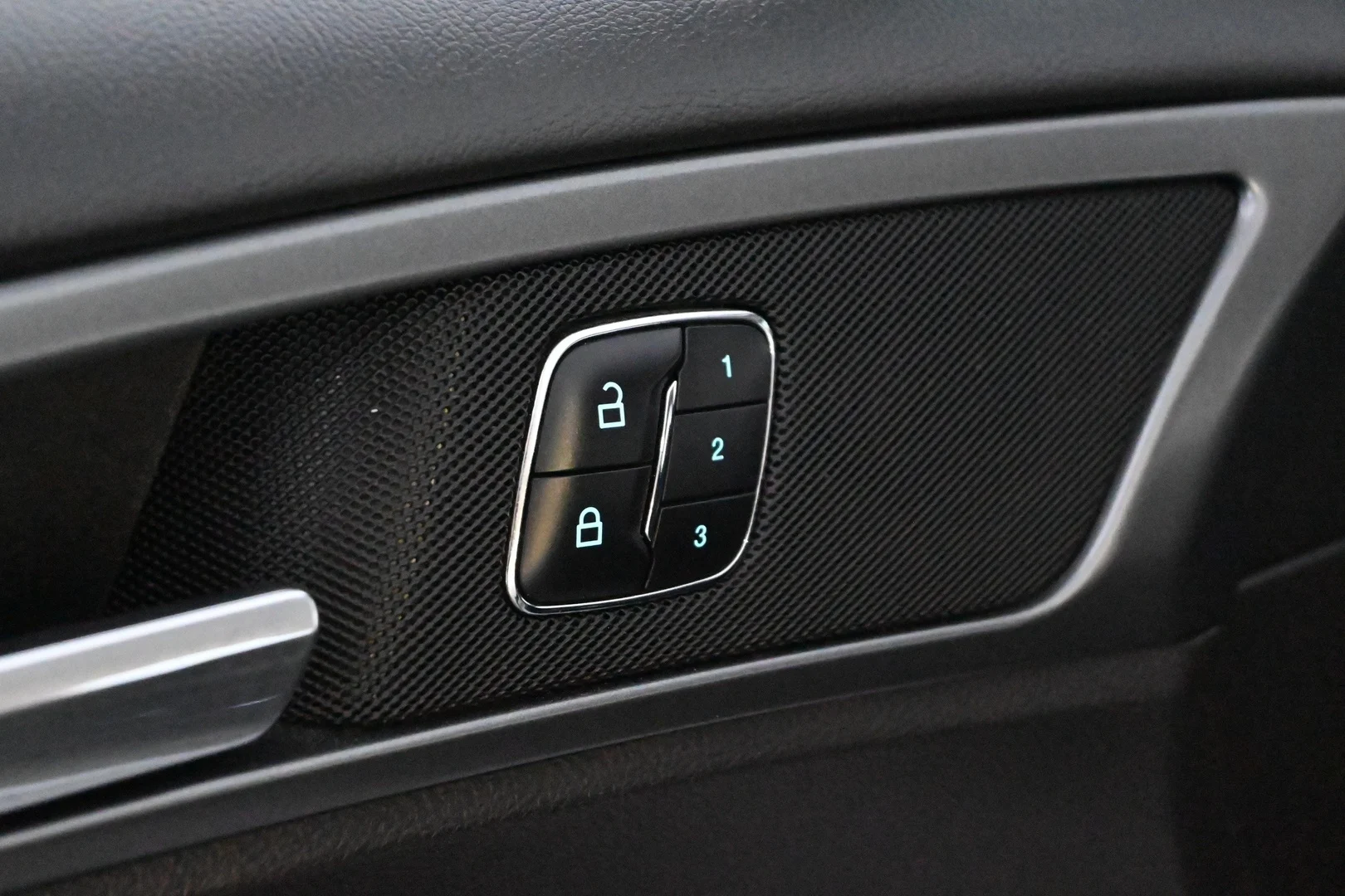 Car Image - 192CHfi37JWYLvfQ5SqNVE