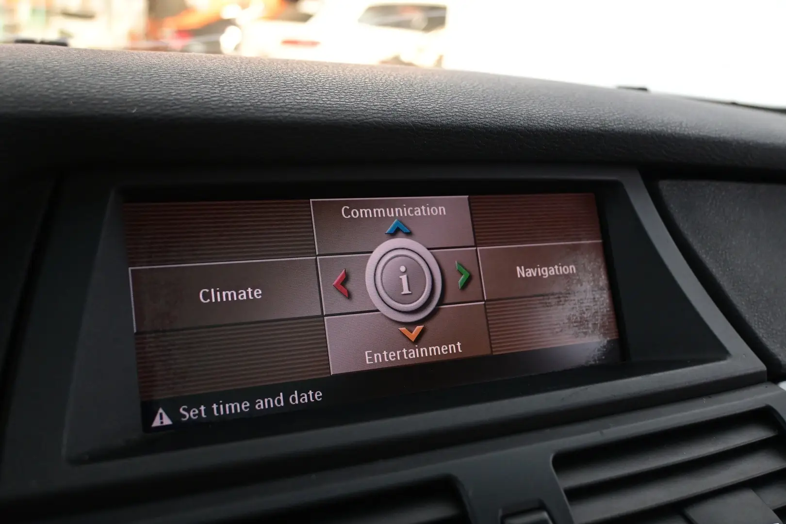 Car Image - 4TYQmdfHynXY8uSVUlIe6P