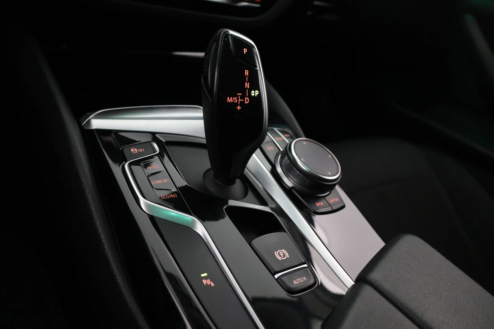 Car Image - 4gkiOL7HSZGBhY18i7W1up