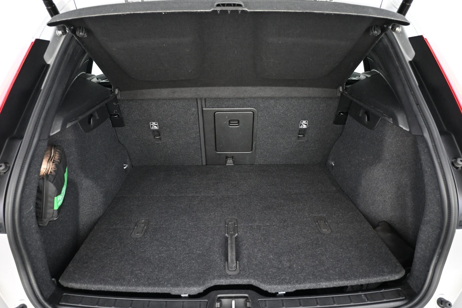 Car Image - 3oMCdGwuwGrcQQai2Fu2Kv