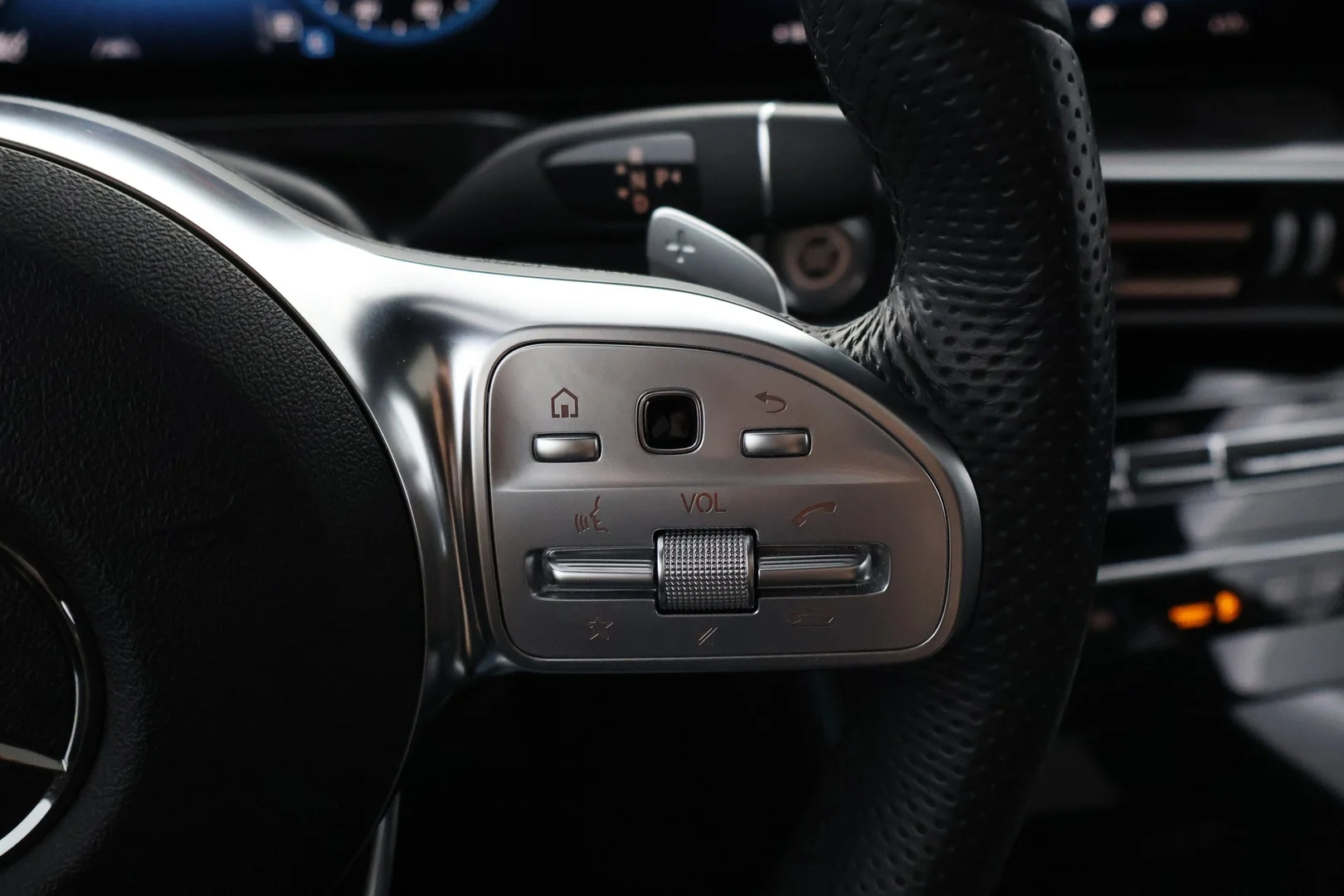 Car Image - aV7pfX2Faj2uCSS4CxnjR
