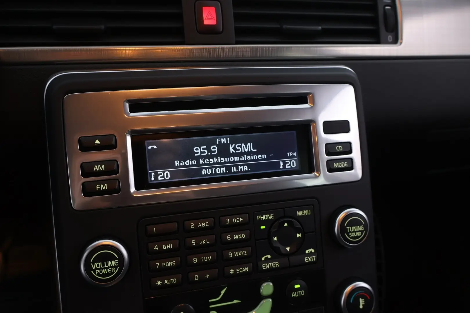 Car Image - 6YEQorhE1l8NCX0pQjqpqm