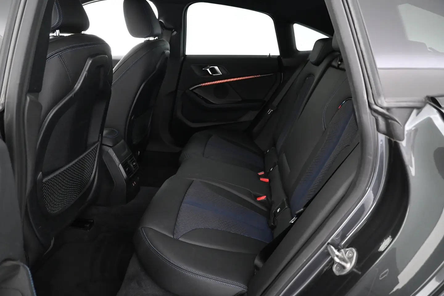 Car Image - 3cjM8sbgLXlZoz8ihgNAju