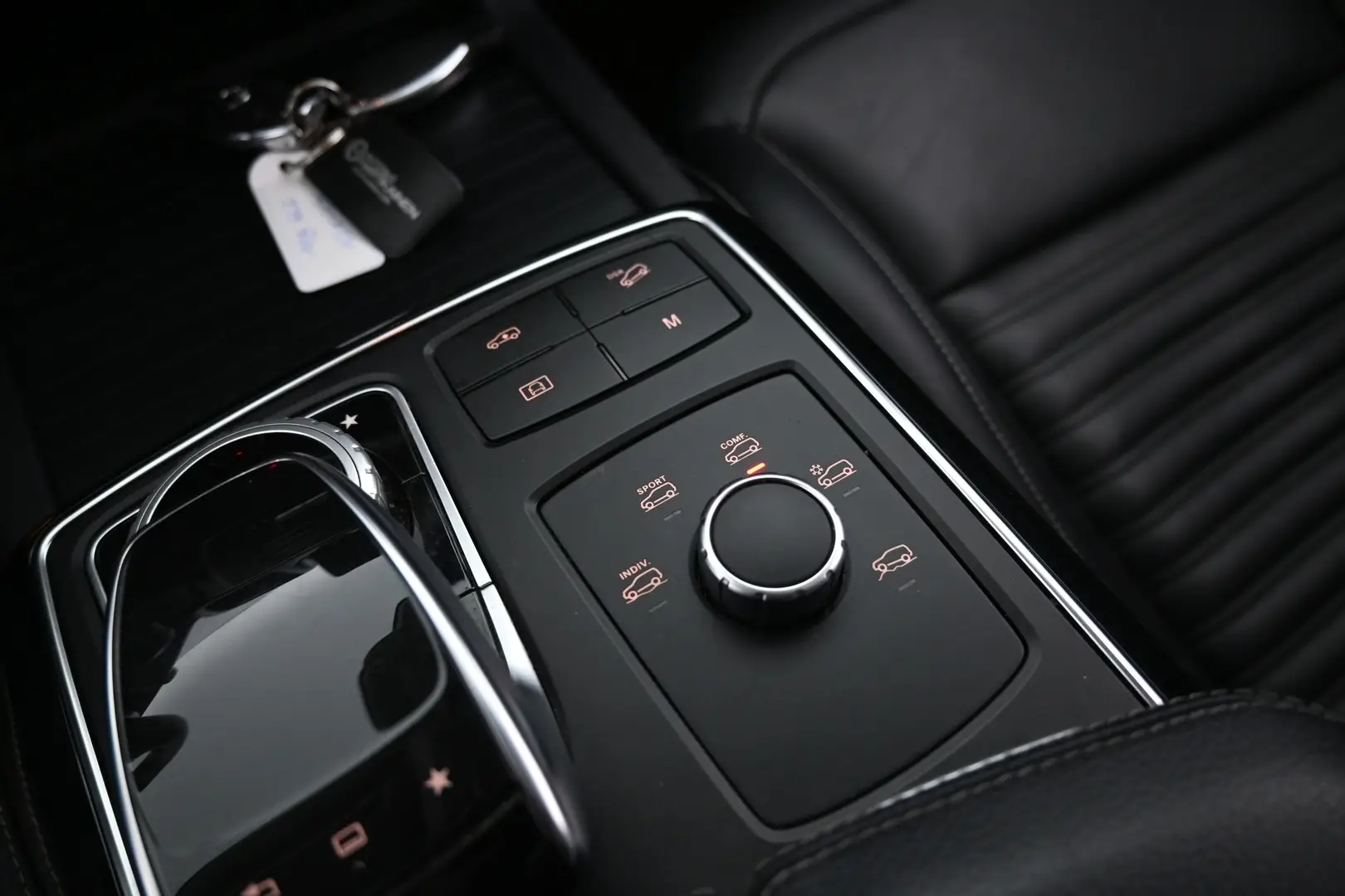 Car Image - 6cDYxjOgWIkX3tE65IFYjb