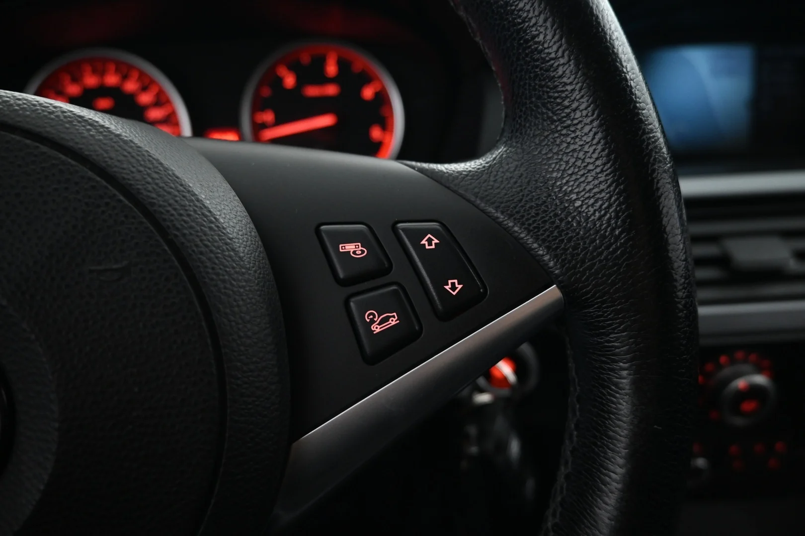 Car Image - 45L9taAcQMNZaRISZLudPR