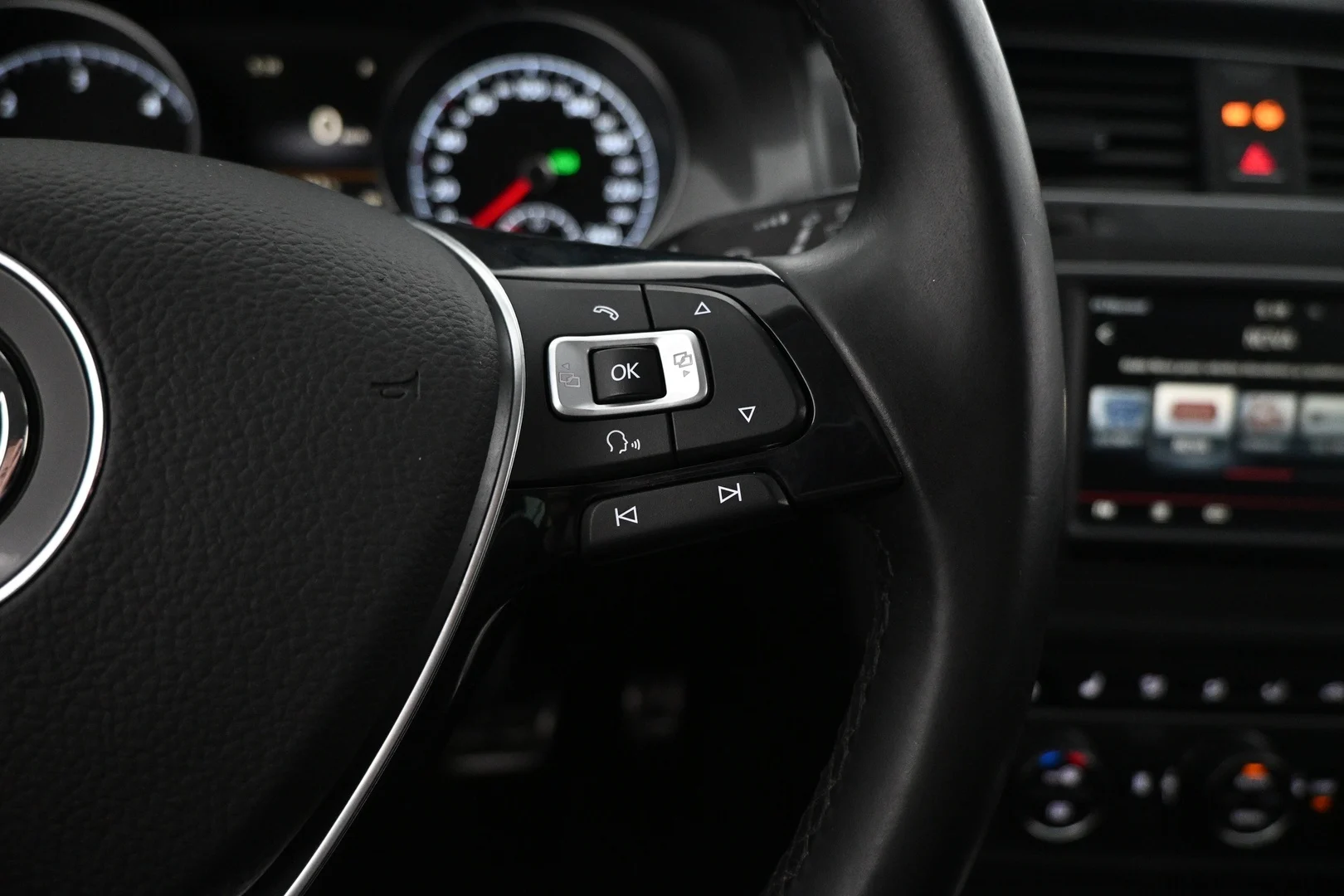 Car Image - 4Uw6xPPvVYV6X9UCALYO6L