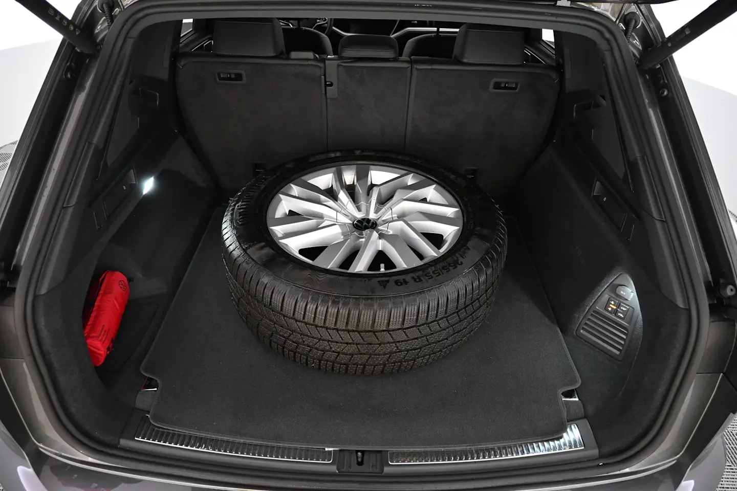 Car Image - 31z33pbrFM4IFXllkkKhvB