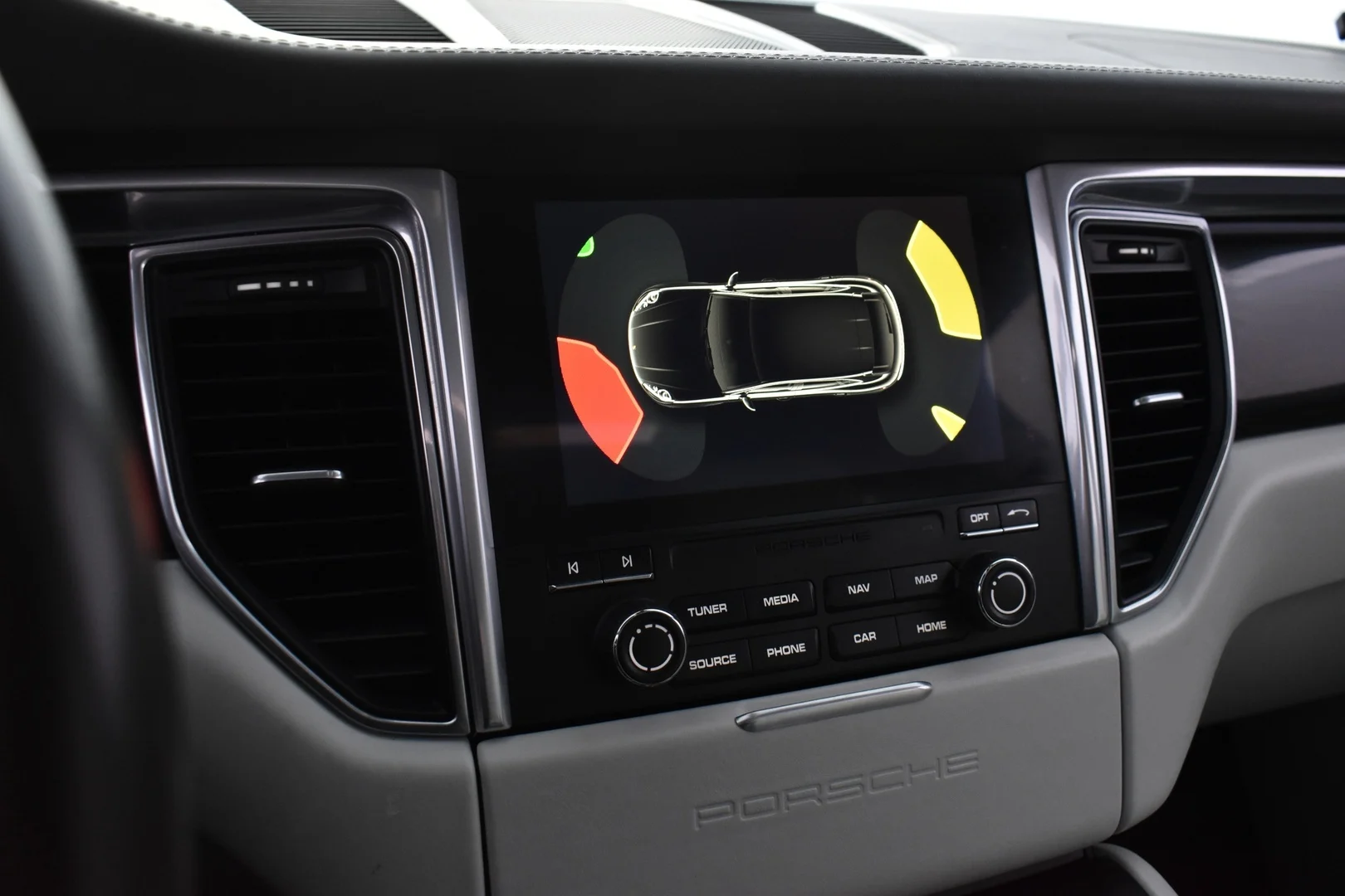 Car Image - 2bwZcDxeulxozHRIsW7MLT