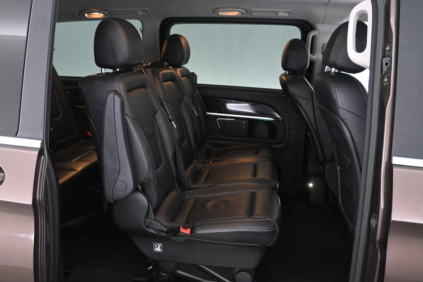 Car Image - 76w9vFwOdPGL4aVDB3DgFU
