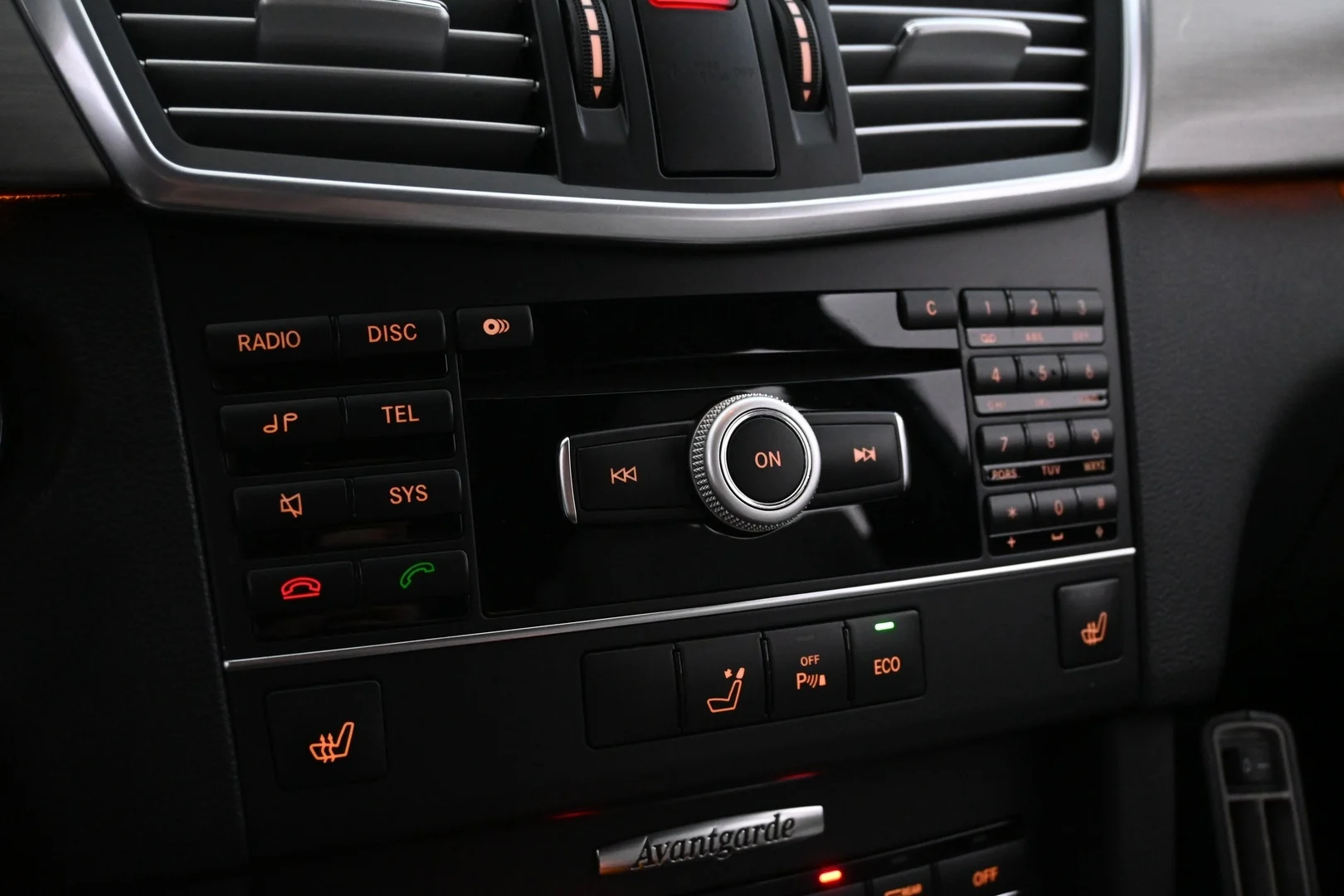 Car Image - 78FMlBl7ee1i6M0O9I2iCp