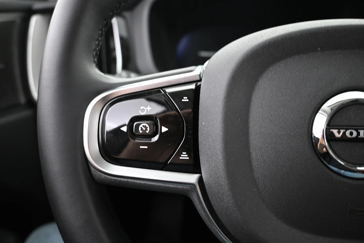 Car Image - 1pq3wzvfU8HfbT4Rzlhwbg