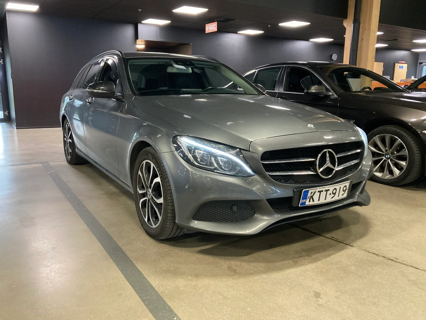Car Image - 7thjXnFqB4yCeiZ8iYryb3