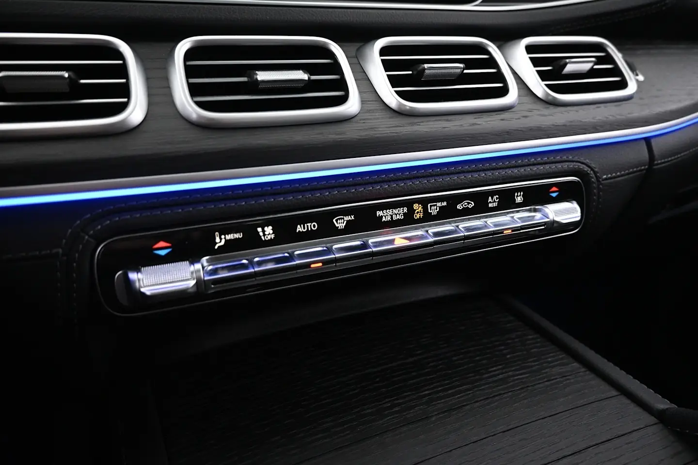Car Image - 3FqkHhdu4wVBHV0i10a7ec