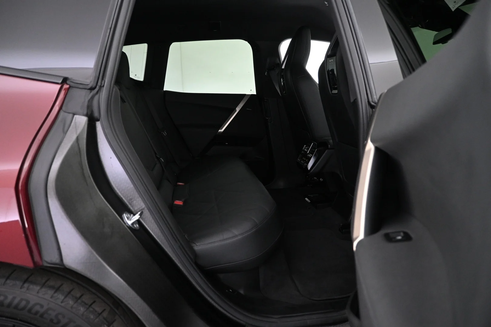 Car Image - 4OgSVNGUK6570mB9iSJx8p