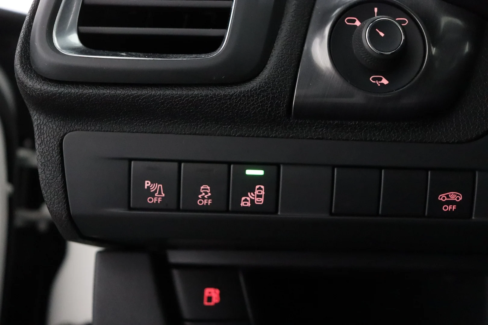 Car Image - 4lCrs1tBixFN2QY9NtDjpE