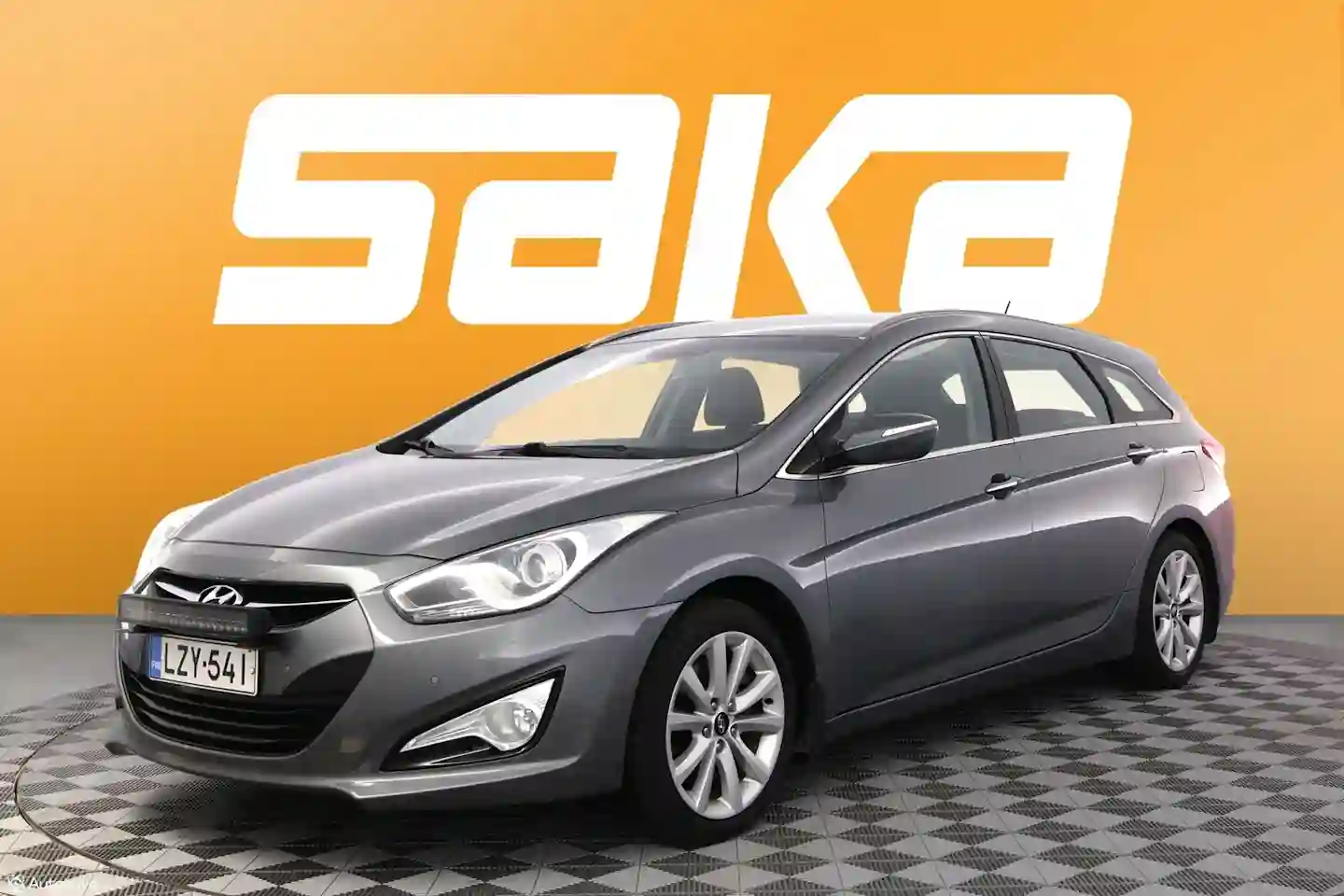 Car Image - 67lDgxFYsF8c4OdE6o2lP5