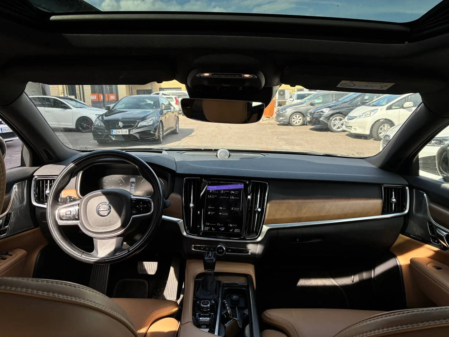 Car Image - 6pwJ9hmPKE05ZferYpB1q