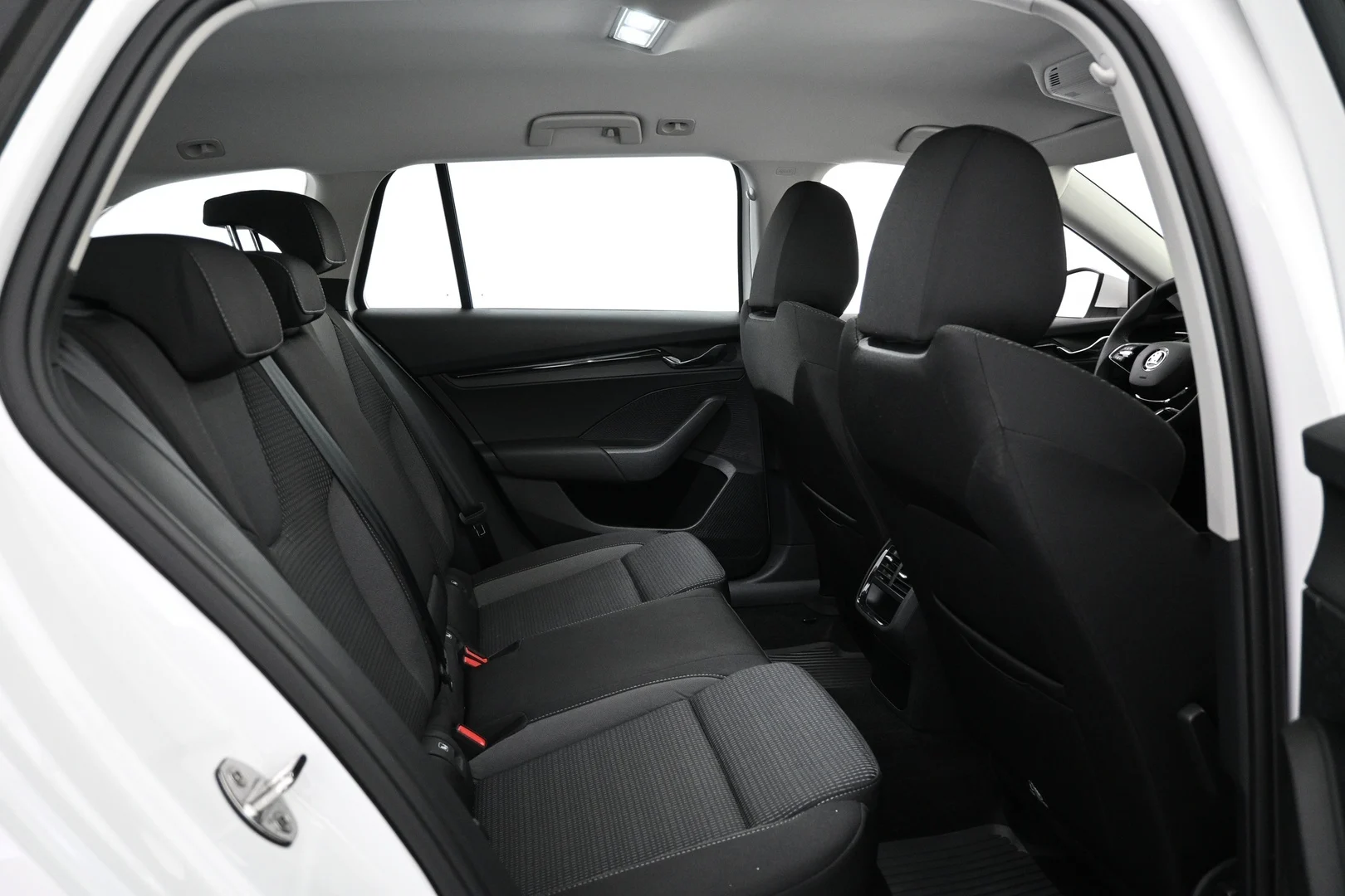 Car Image - 4A81ZQ6RdR49tC1d88cnDQ