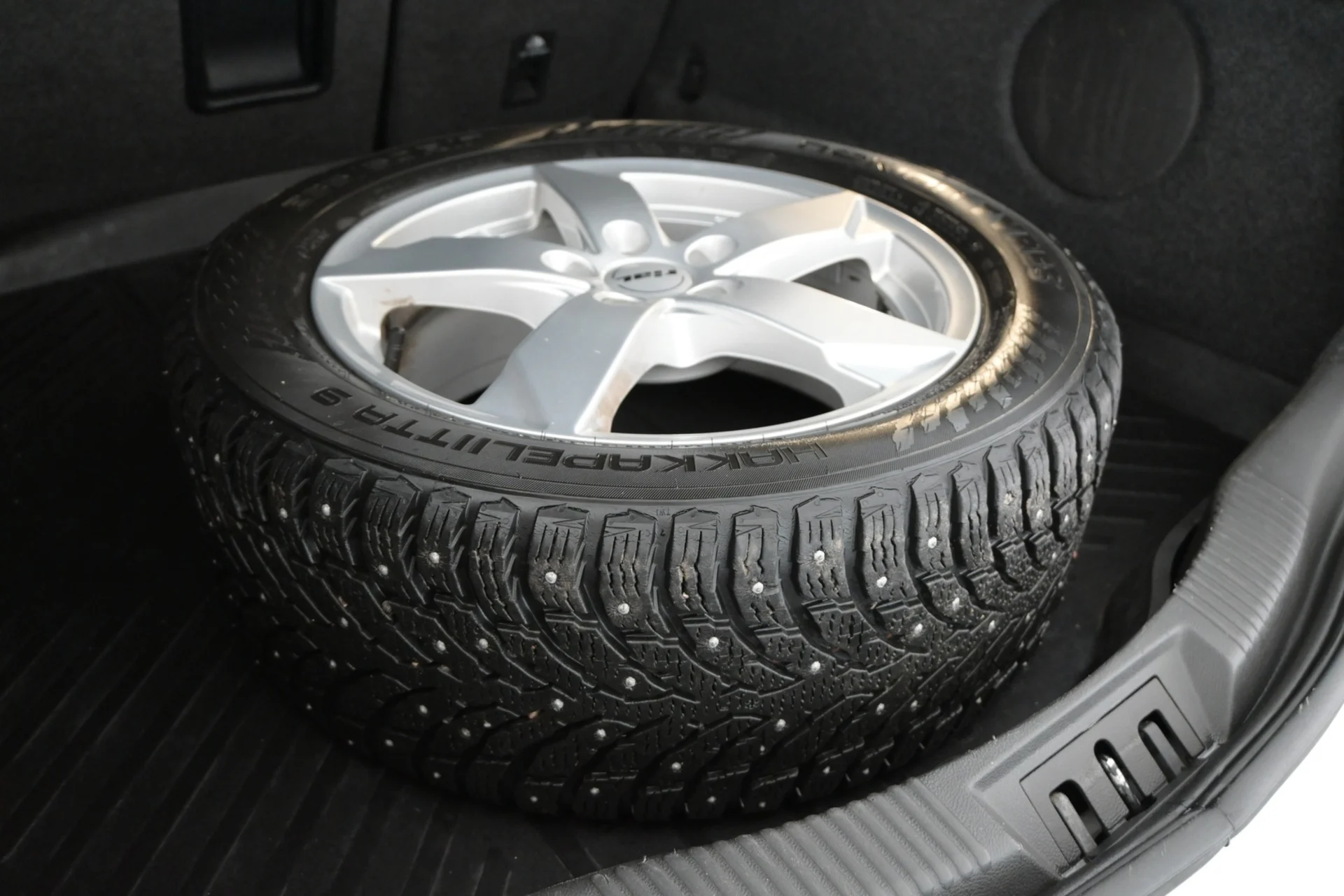 Car Image - 5XYTyAP5RneZygYeT55rAK