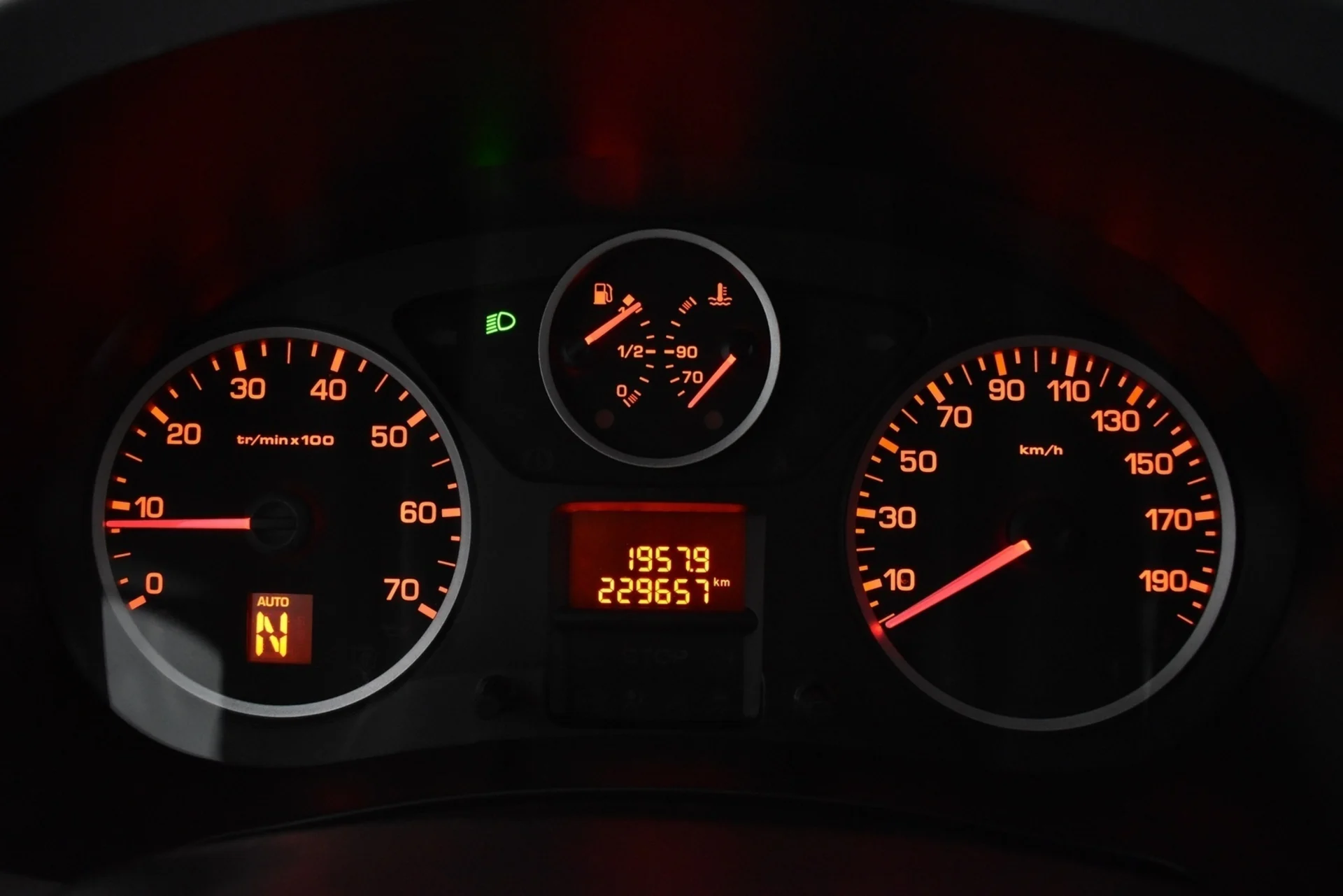 Car Image - 5YYv9ix5ENtkdeYH74uKOK